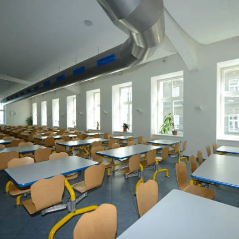 Školní jídelna v ulici Fráni Šrámka