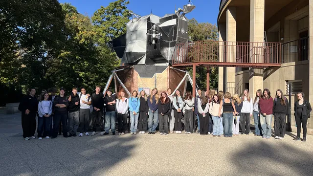 Lyceum L1 v Planetáriu Praha