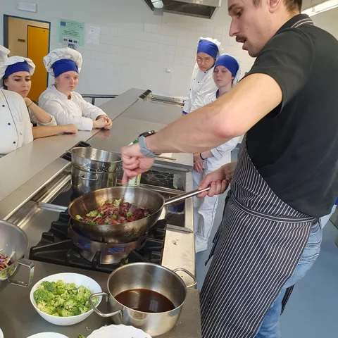 Veganské pokrmy s Adamem Novotným – 4