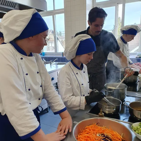 Veganské pokrmy s Adamem Novotným – 3